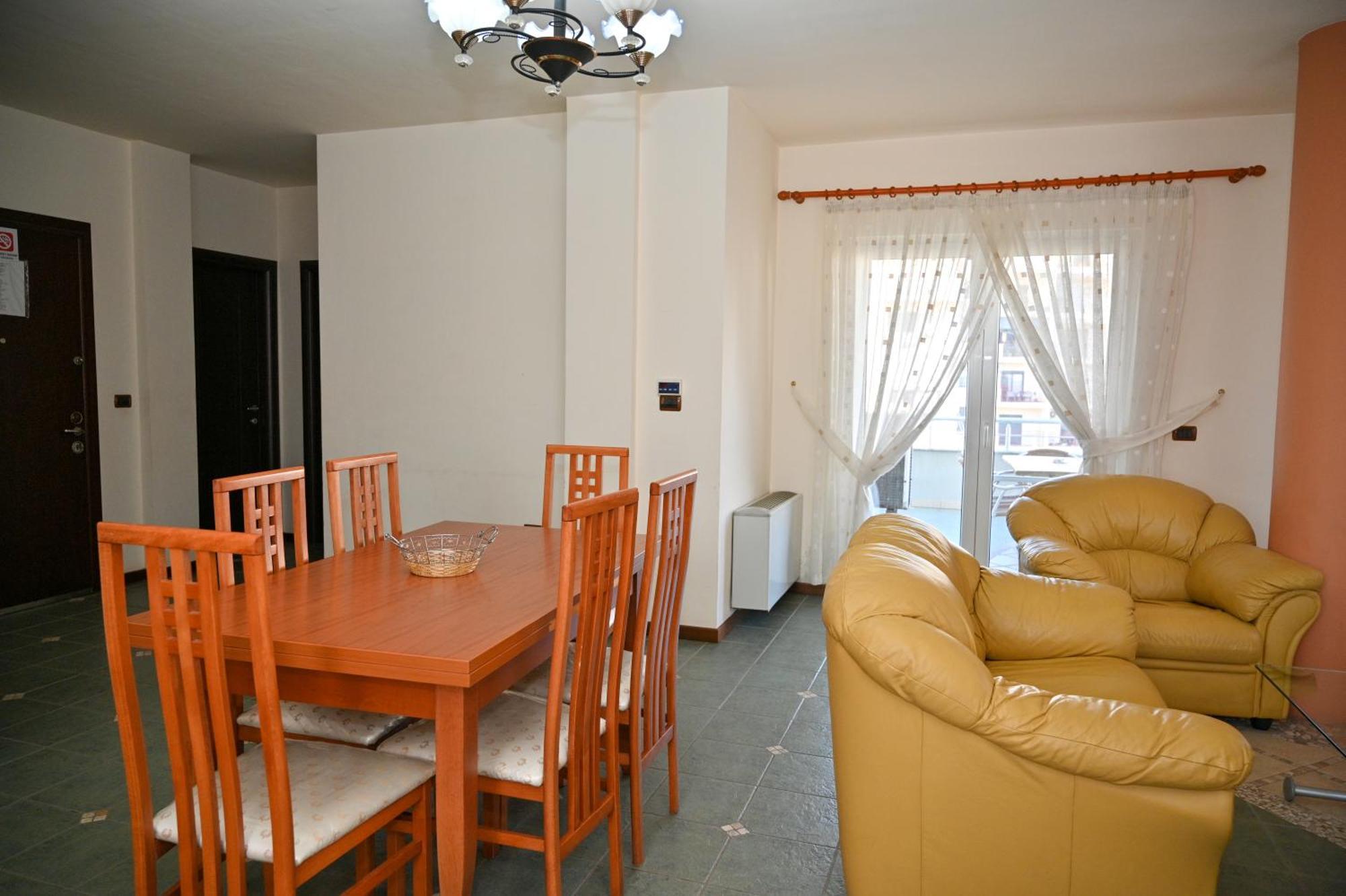 Hotel Vila Emes ドゥラス エクステリア 写真