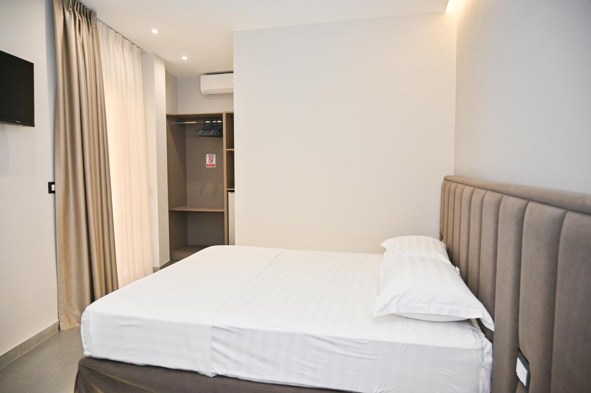 Hotel Vila Emes ドゥラス 部屋 写真