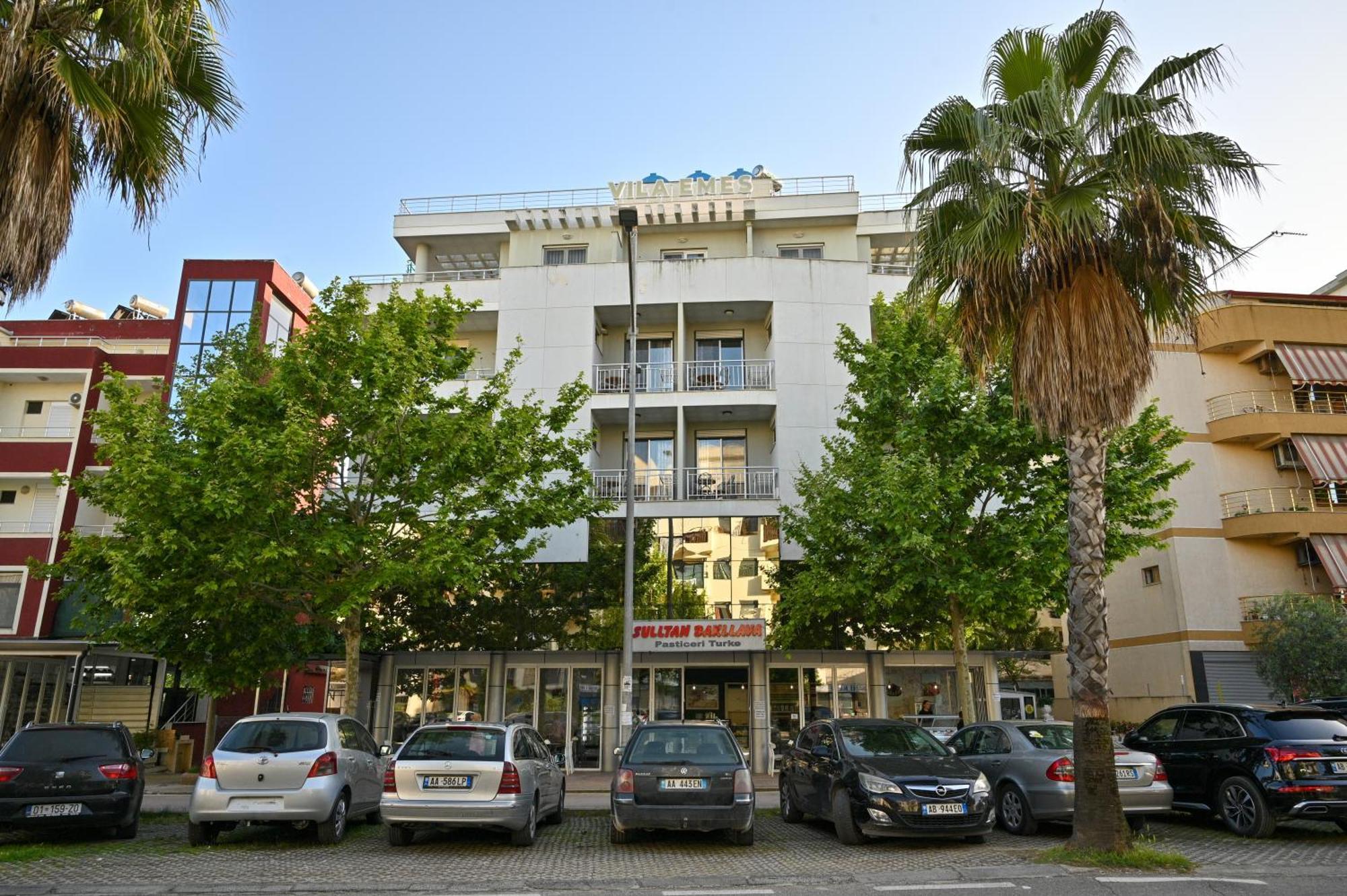 Hotel Vila Emes ドゥラス エクステリア 写真